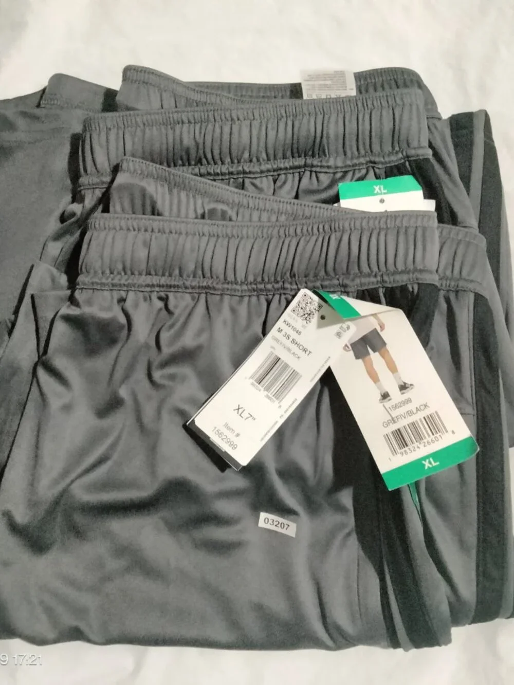 adidas men stripe